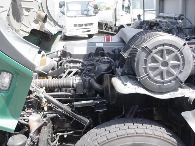 NISSAN DIESEL QUON 2014 Image 31