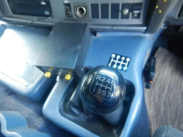 HINO PROFIA 2005 Image 31