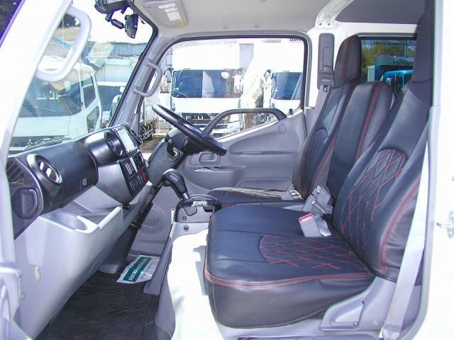 HINO DUTRO 2021 Image 31