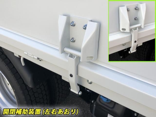 MITSUBISHI CANTER 2025 Image 31