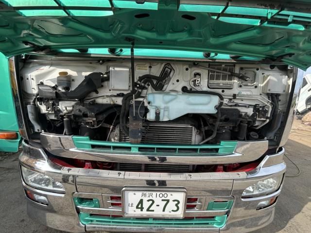 NISSAN DIESEL QUON 2011 Image 31