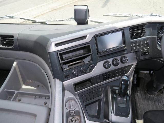 NISSAN DIESEL QUON 2019 Image 31