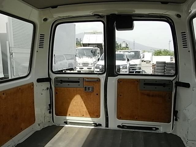 TOYOTA DYNA 2015 Image 31