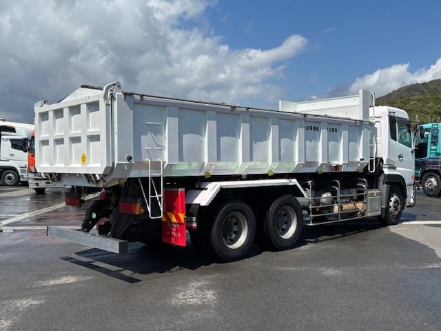 NISSAN DIESEL QUON 2014 Image 31