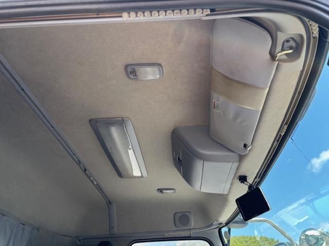 NISSAN DIESEL QUON 2014 Image 31