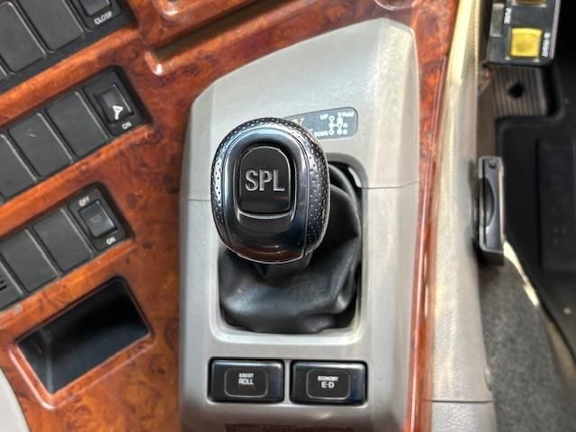 NISSAN DIESEL QUON 2014 Image 31