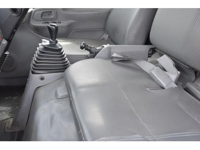 HINO DUTRO 2017 Image 31