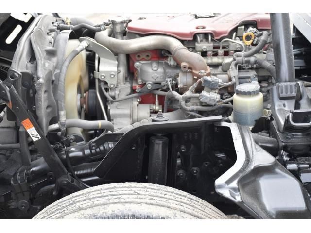 HINO DUTRO 2017 Image 31