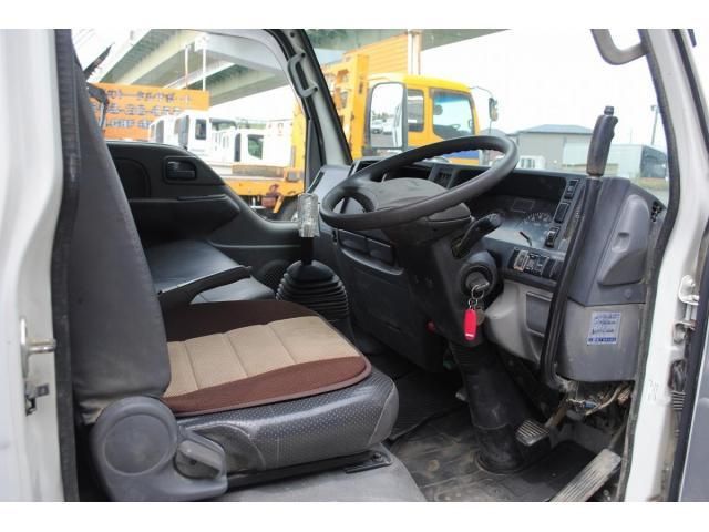 ISUZU ELF 2017 Image 31