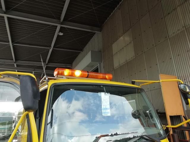 MITSUBISHI FUSOU FIGHTER 2003 Image 31