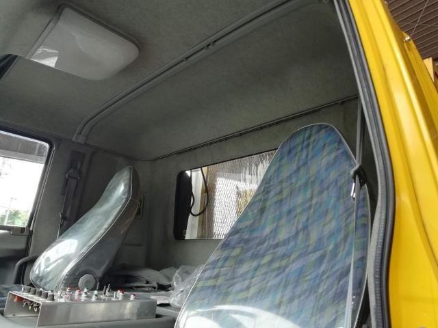 MITSUBISHI FUSOU FIGHTER 2003 Image 31