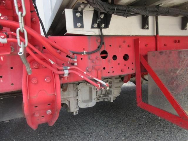 MITSUBISHI FUSOU FIGHTER 2017 Image 31