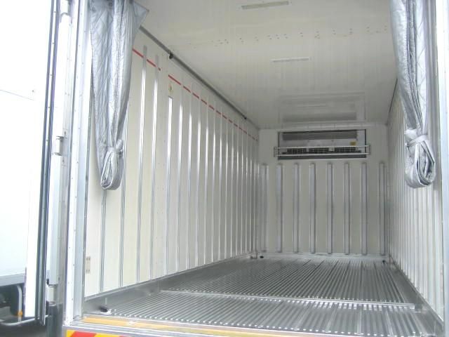 ISUZU ELF 2017 Image 31