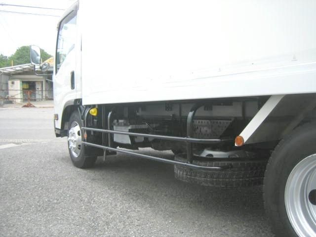 ISUZU ELF 2017 Image 31