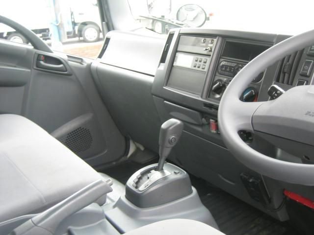 ISUZU ELF 2017 Image 31