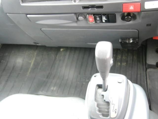 ISUZU ELF 2017 Image 31