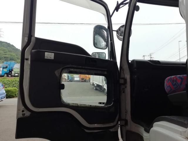 ISUZU GIGA 2005 Image 31