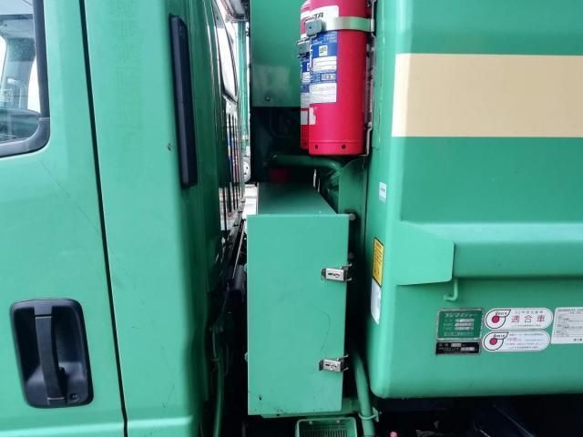 ISUZU ELF 2013 Image 31