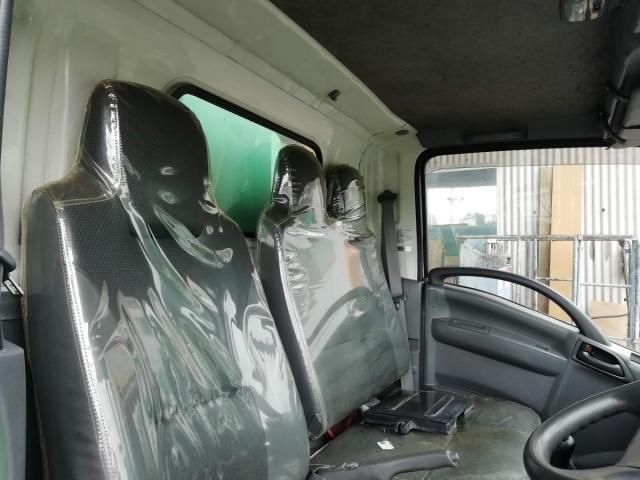 ISUZU ELF 2013 Image 31