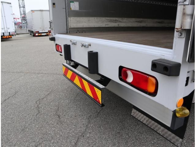 NISSAN DIESEL QUON 2020 Image 31