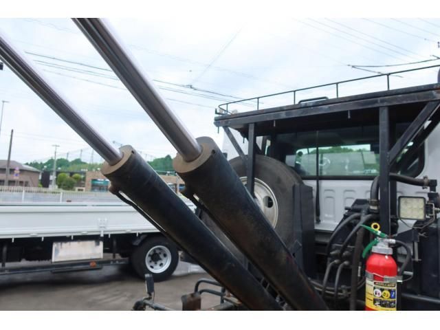 ISUZU FORWARD 2011 Image 31