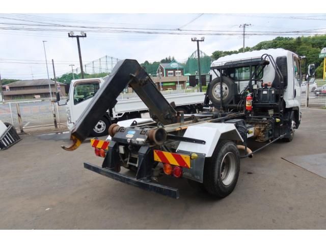 ISUZU FORWARD 2011 Image 31