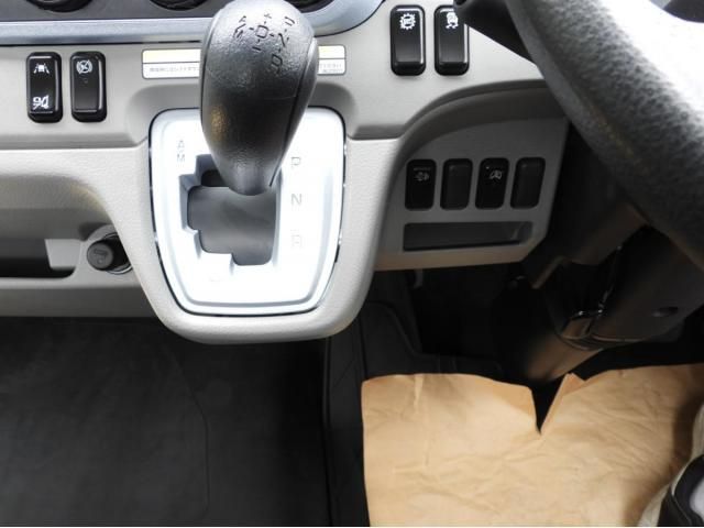 MITSUBISHI CANTER 2022 Image 31