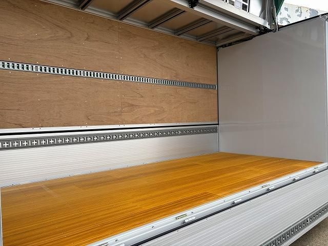 HINO DUTRO 2024 Image 31