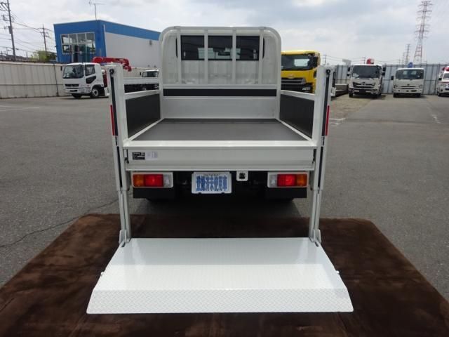 HINO DUTRO 2024 Image 31