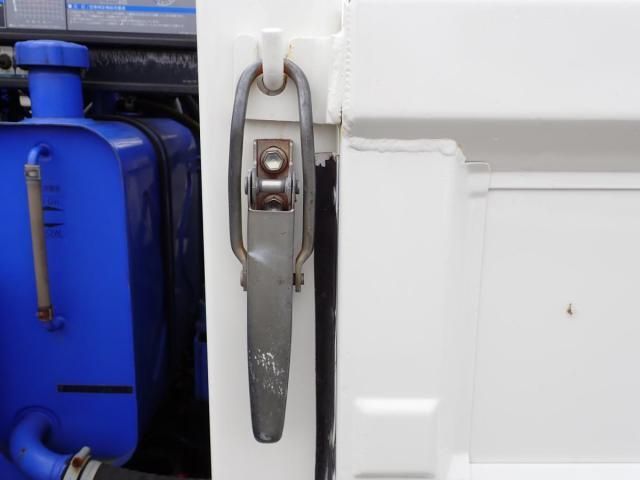 TOYOTA DYNA 2016 Image 31