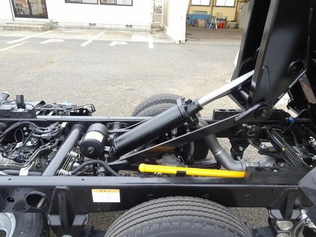 MITSUBISHI CANTER 2024 Image 31