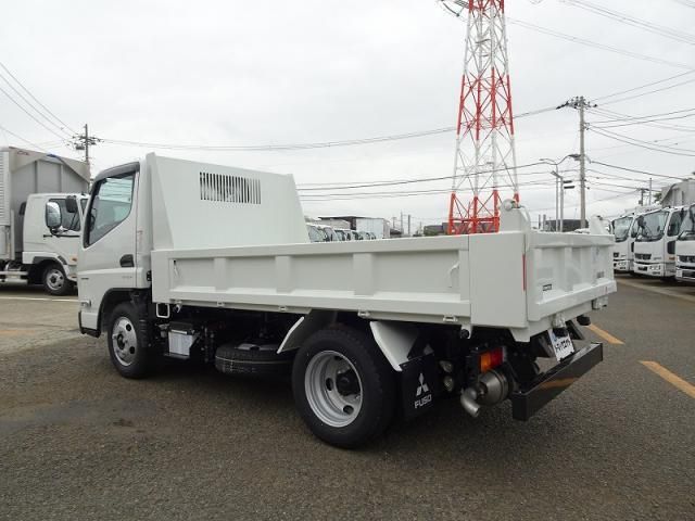 MITSUBISHI CANTER 2024 Image 31
