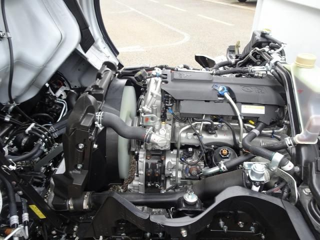 MITSUBISHI CANTER 2024 Image 31