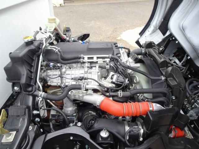 MITSUBISHI CANTER 2024 Image 31