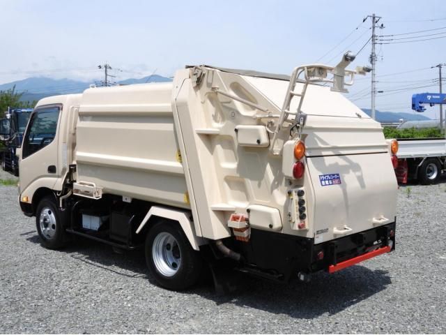 HINO DUTRO 2013 Image 31