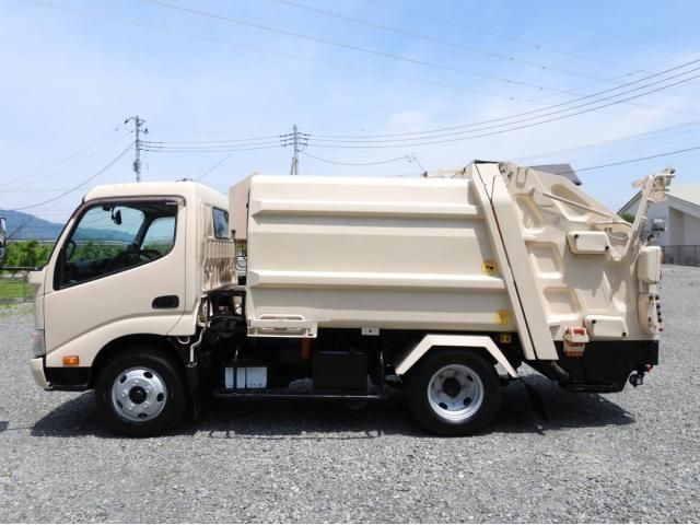 HINO DUTRO 2013 Image 31