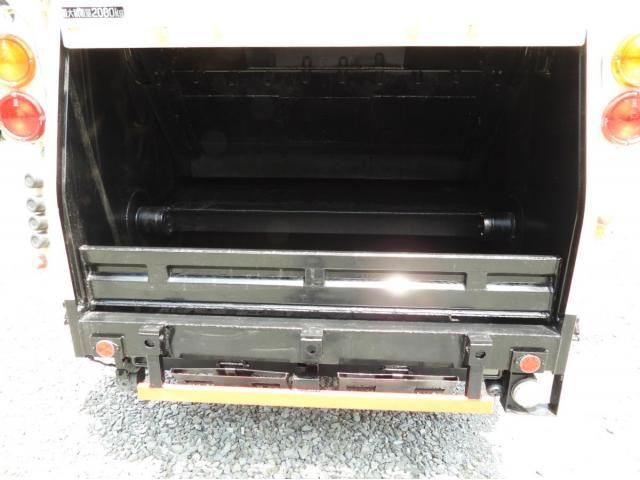 HINO DUTRO 2013 Image 31