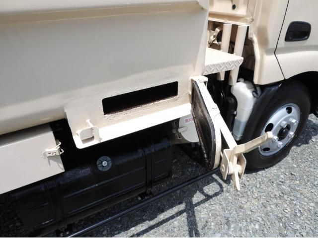 HINO DUTRO 2013 Image 31