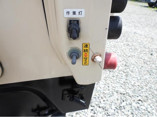 HINO DUTRO 2013 Image 31