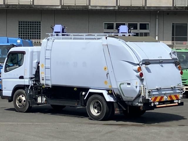 MITSUBISHI CANTER 2017 Image 31