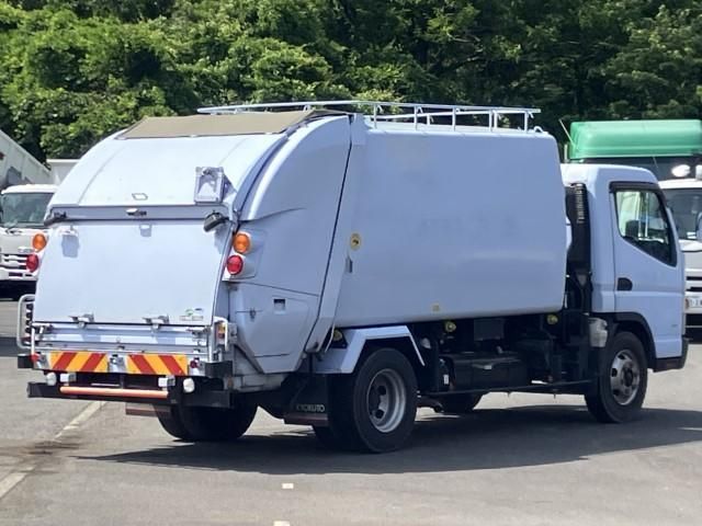 MITSUBISHI CANTER 2017 Image 31