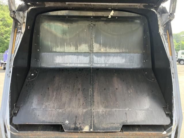 MITSUBISHI CANTER 2017 Image 31