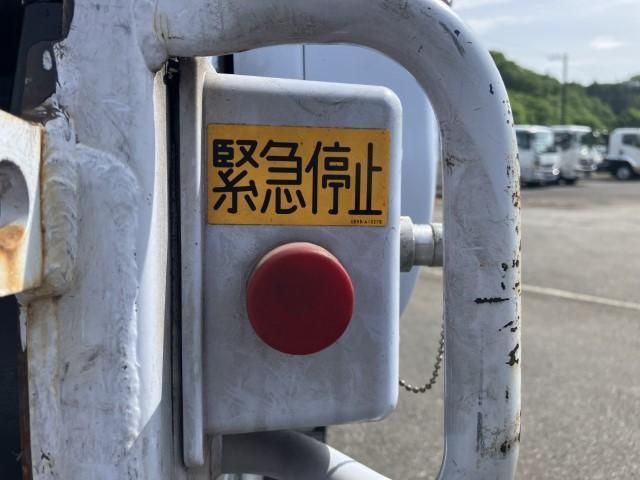 MITSUBISHI CANTER 2017 Image 31