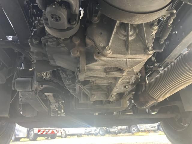 MITSUBISHI CANTER 2017 Image 31