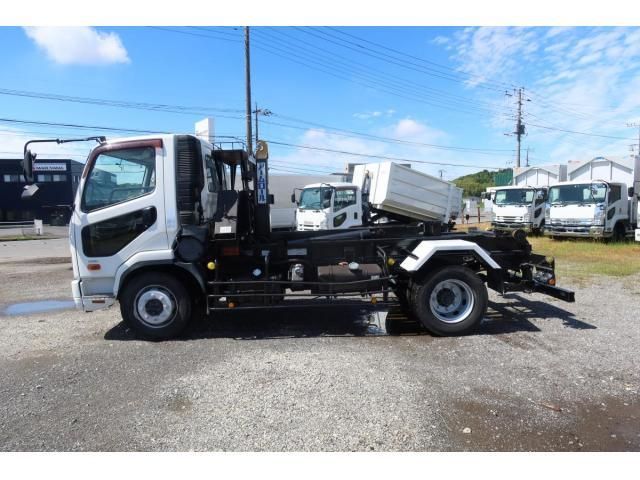 MITSUBISHI FUSOU FIGHTER 2015 Image 31