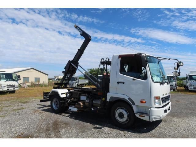 MITSUBISHI FUSOU FIGHTER 2015 Image 31