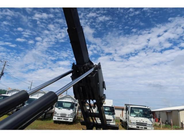 MITSUBISHI FUSOU FIGHTER 2015 Image 31