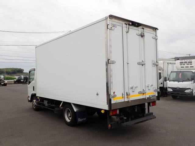 ISUZU ELF 2017 Image 31