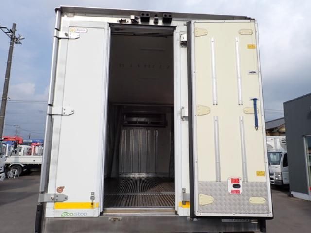 ISUZU ELF 2017 Image 31