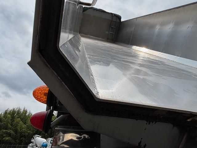 HINO PROFIA 2014 Image 31